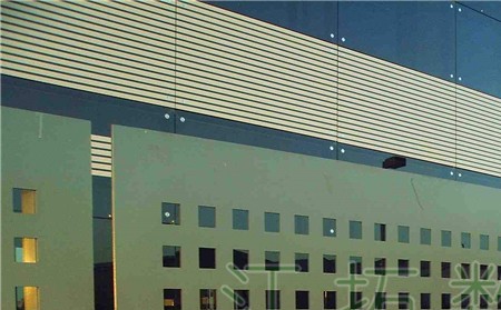 精密沖孔網建筑圍擋