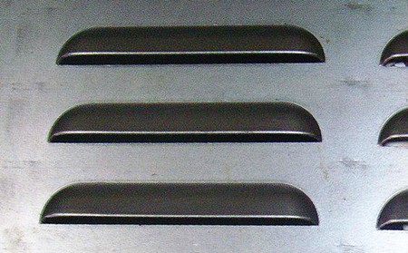 百葉孔鋁板沖孔網(wǎng)